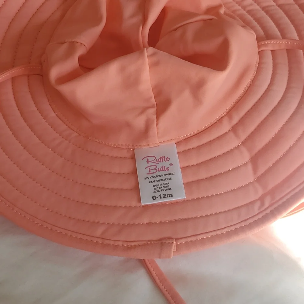 Adorable Rufflebutts Rashguard - Picture 10 of 10